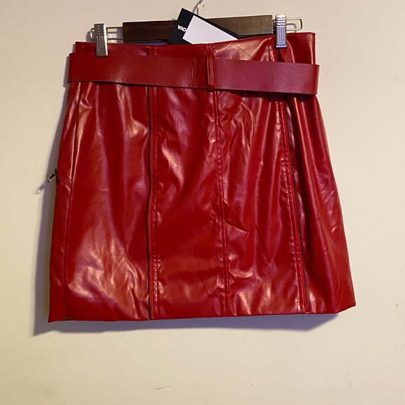 Fashion Nova Bar Hopping Mini Skirt Size Large - Picture 9 of 10
